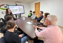 Seis alumnos de Benahadux diseñan una app para localizar contenedores cercanos