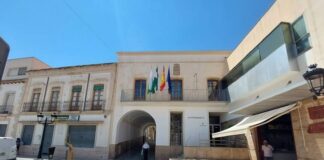 Alarma en Alhama tras un robo a punta de pistola y una oleada de asaltos en viviendas