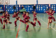 Más de 350 bailarines llenan de ritmo el pabellón de Huércal con el Freedanz