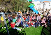 Laujar estrena un moderno parque infantil de 350 metros cuadrados para las familias