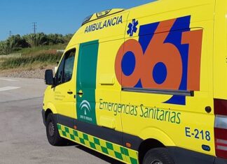Fallece un trabajador tras caer desde el techo de una nave industrial en Viator