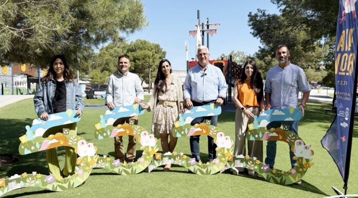 Las familias vuelven a llenar de música, juegos y talleres el Viva Boom Fest de Huércal de Almería