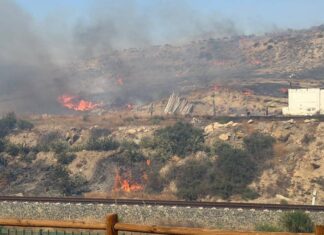 Otro incendio entre Viator y Huércal de Almería obliga a movilizar un amplio operativo en el Andarax