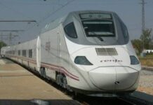 Renfe anuncia una suspensión temporal de los trenes directos de Almería a Madrid