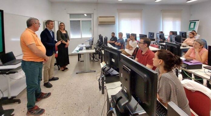 Nuevas unidades de orientación laboral a desempleados en Alhama y a personas con discapacidad en Huércal