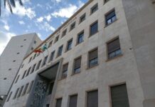 Condenado a nueve meses de prisión el dueño de un establecimiento de Huércal por tener a siete personas sin contrato