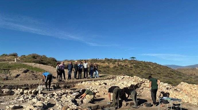 Los Millares descubre una entrada monumental en un edificio de más de 400 metros cuadrados