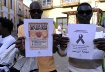 Pechina recuerda a Ibrahima y pide que se esclarezcan los hechos de su muerte Concentración en Pechina en recuerdo de Ibrahima. | JAVIER ALONSO/DIARIO DE ALMERÍA